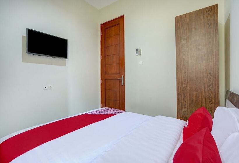 בית מלון כפרי Reddoorz Syariah Near Bypass Krian