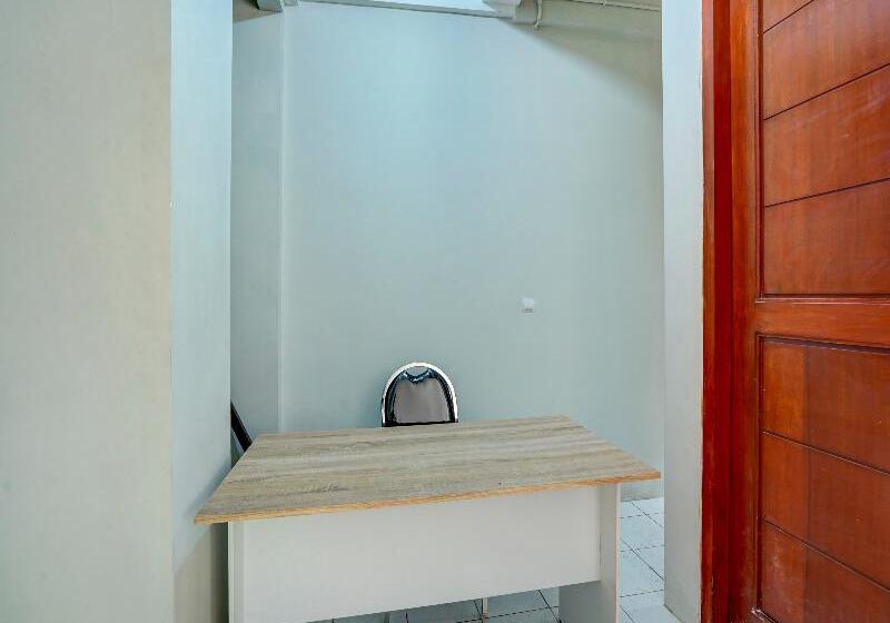 בית מלון כפרי Reddoorz Syariah Near Bypass Krian