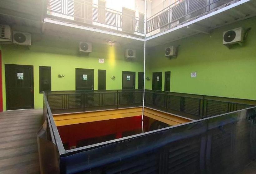 Отель Oyo 90157 Griya Andon Syariah