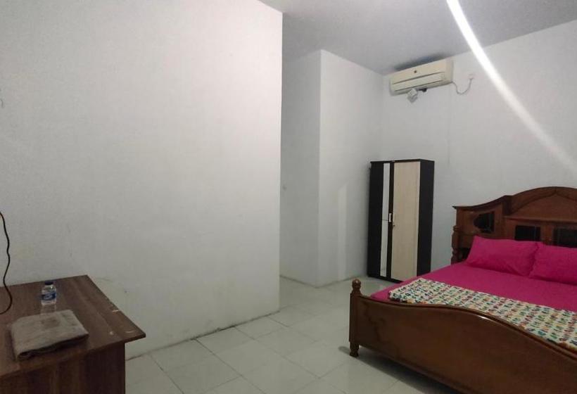 Отель Oyo 90157 Griya Andon Syariah