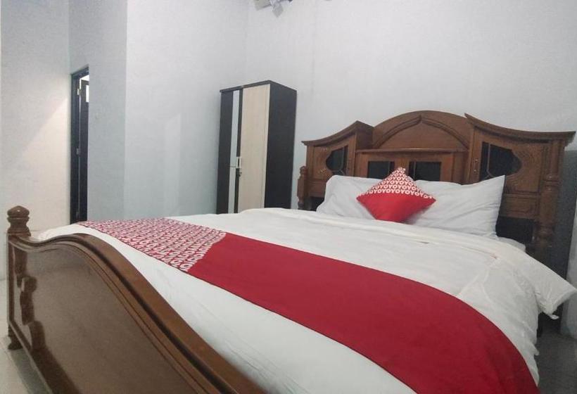 Отель Oyo 90157 Griya Andon Syariah