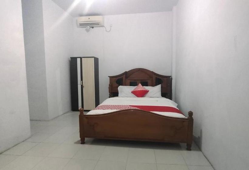 Отель Oyo 90157 Griya Andon Syariah