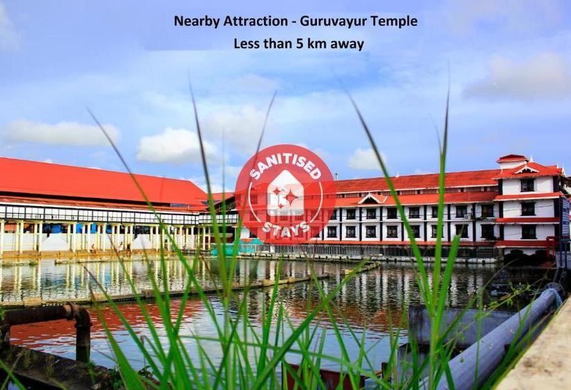 호텔 Oyo Flagship 77203 Ambadi Regency