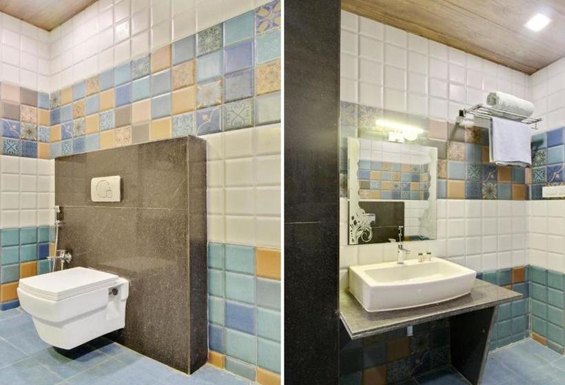 호텔 Oyo Flagship 77203 Ambadi Regency