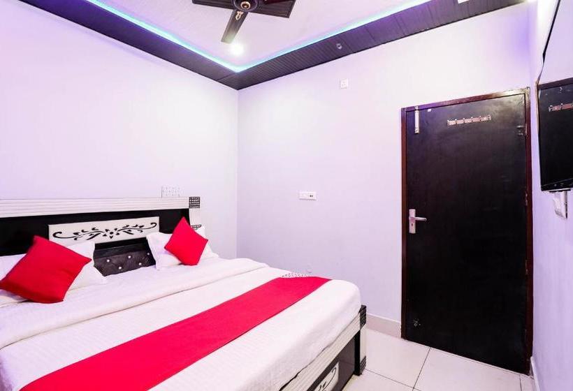 فندق Oyo Rtk109 Star  & Restaurant