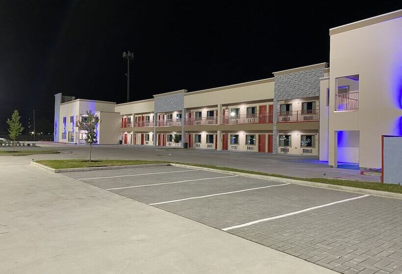 ホテル Lone Star Inn   Dickinson