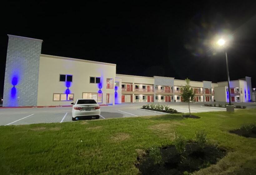 ホテル Lone Star Inn   Dickinson