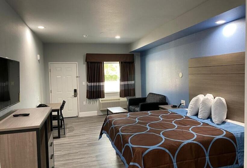 ホテル Lone Star Inn   Dickinson