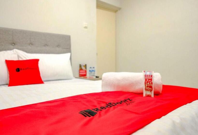 酒店 Reddoorz Near Pasar Baru 3