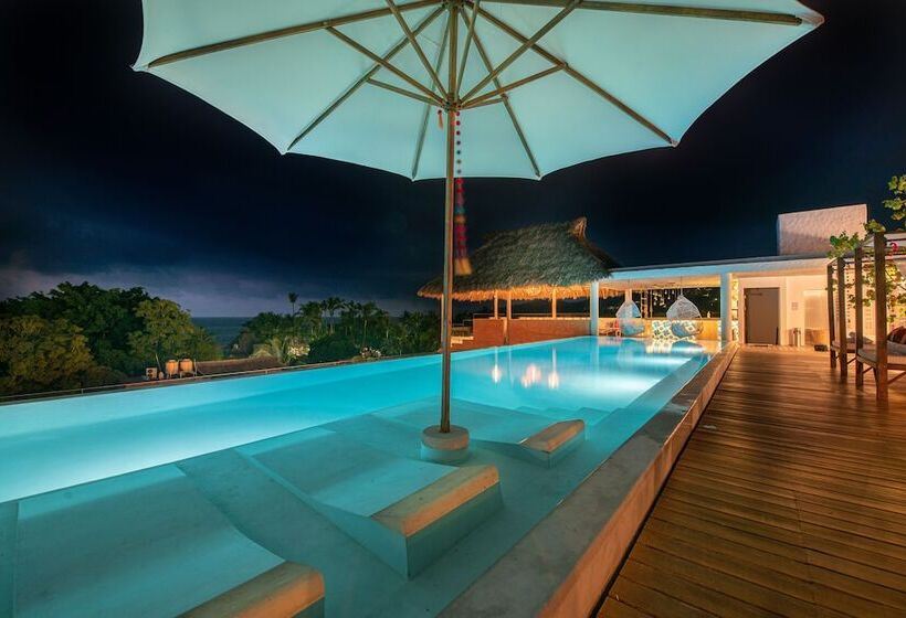 Отель Sayulinda