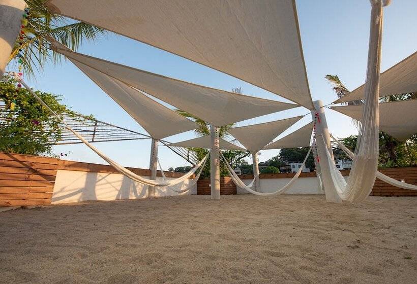 Отель Sayulinda