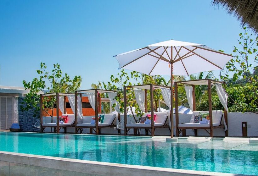 Отель Sayulinda