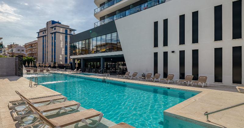 فندق Senator Gandia