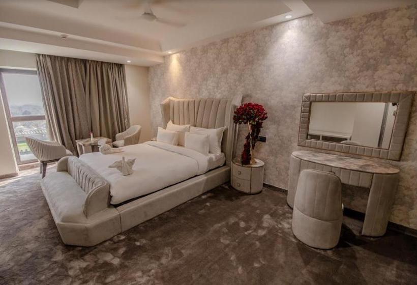 فندق Shawn Elizey