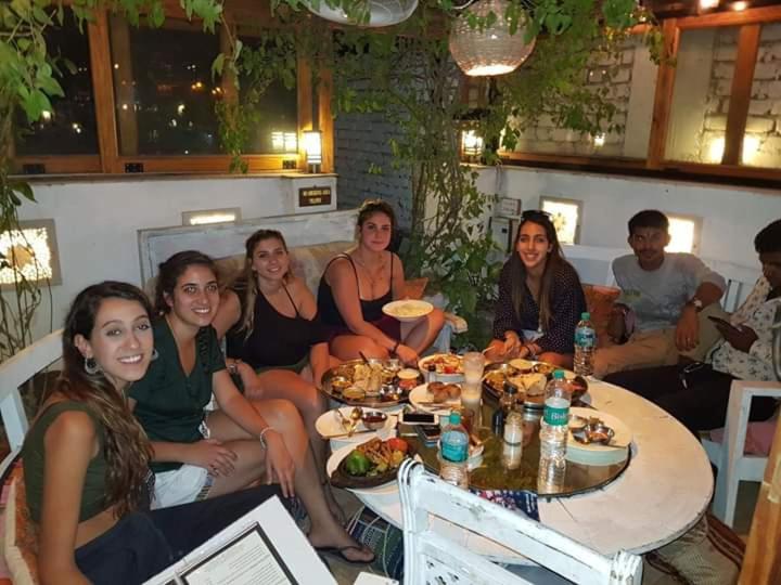 فندق Sparrow Inn