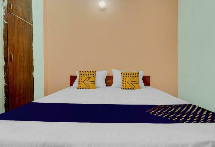 فندق Spot On 76467 R&a Residency