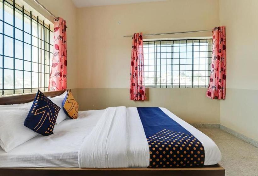 فندق Vaccinated Staff Spot On 76940 Sri Annapoorneshwari Residency Boarding & Lodging