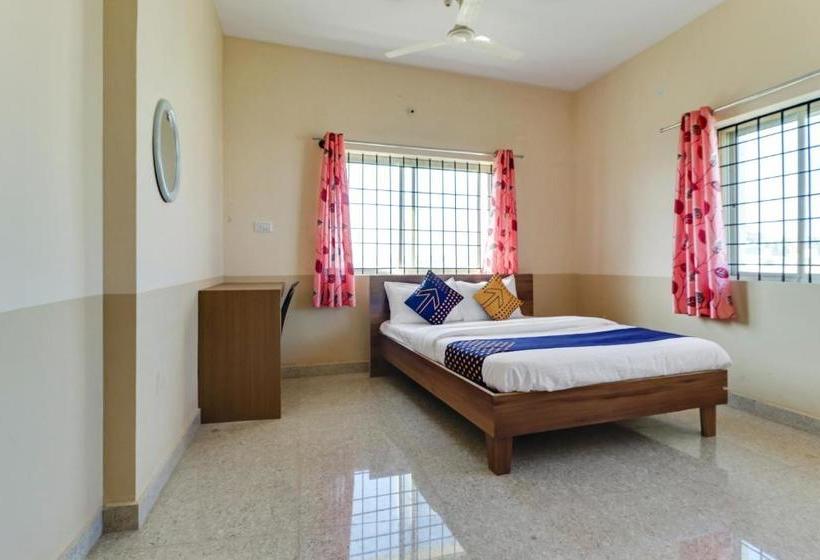 ホテル Vaccinated Staff Spot On 76940 Sri Annapoorneshwari Residency Boarding & Lodging