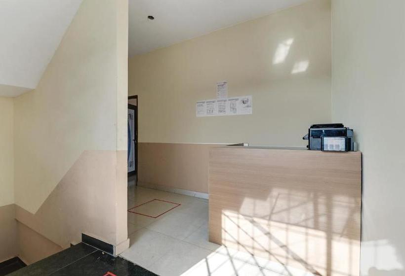 فندق Vaccinated Staff Spot On 76940 Sri Annapoorneshwari Residency Boarding & Lodging