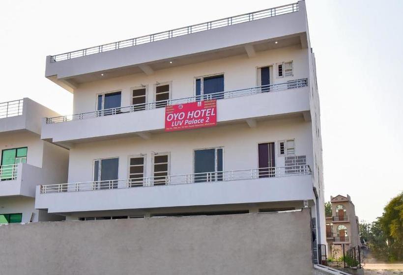 Отель Spot On 77058  Luv Palace 2