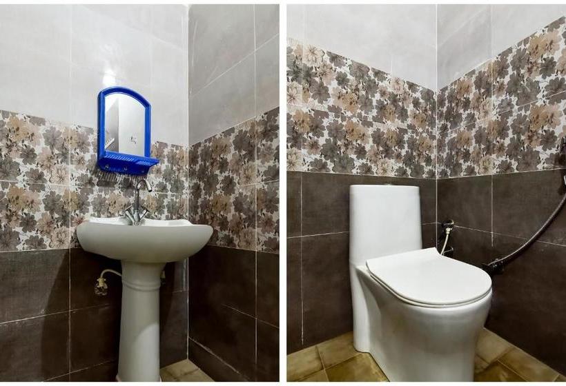 Отель Spot On 77058  Luv Palace 2