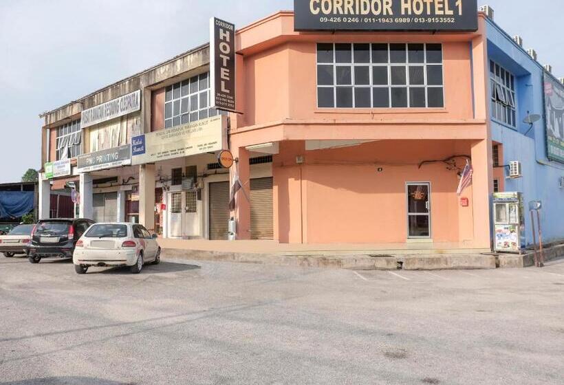 Spot On 90144 Corridor Hotel 1