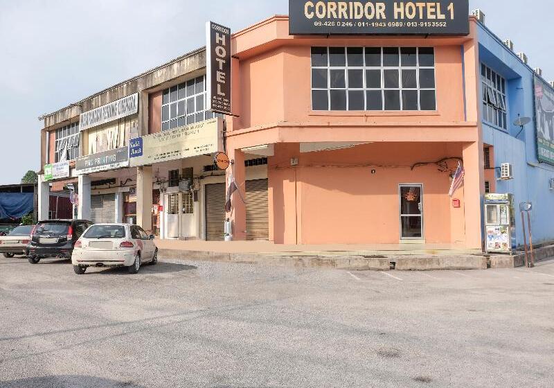 Spot On 90144 Corridor Hotel 1