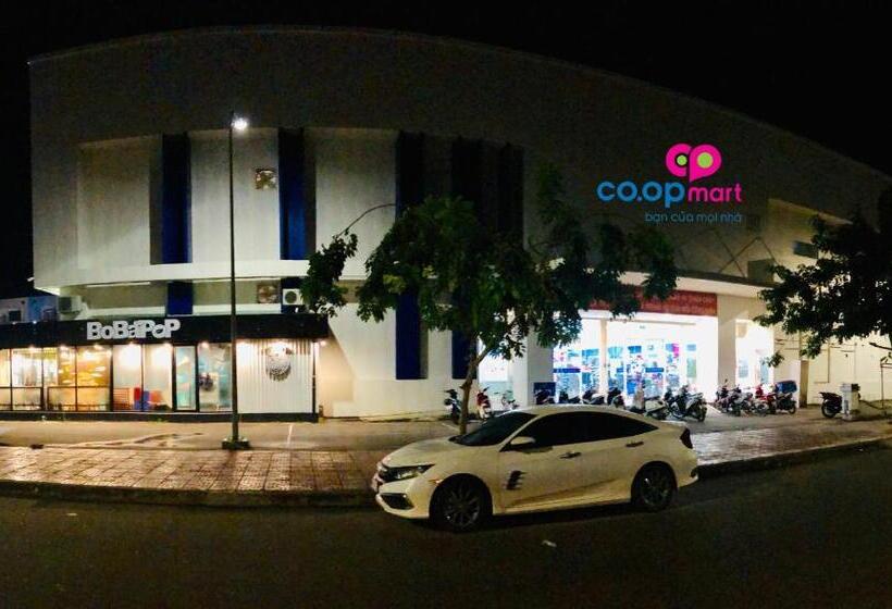 هتل Stay Hostel 2 350m From The Ferry