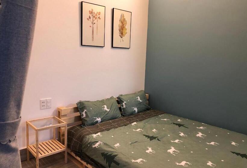 هتل Stay Hostel 2 350m From The Ferry