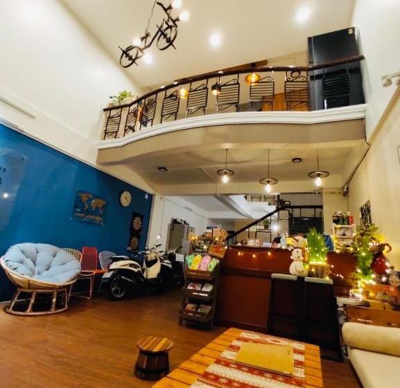 هتل Stay Hostel 2 350m From The Ferry