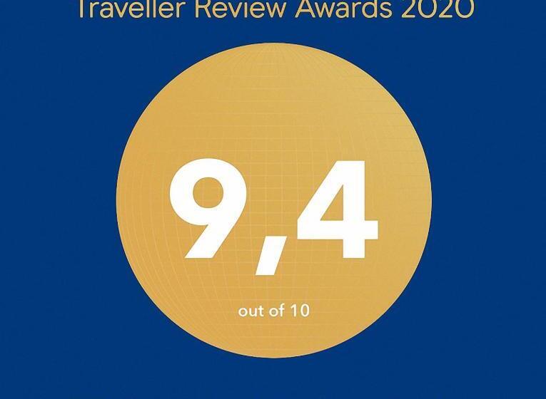 هتل Stay Hostel 2 350m From The Ferry