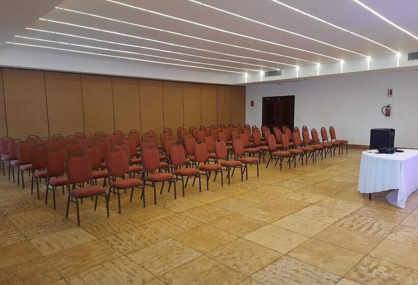 בית מלון כפרי Sun City Rota Das Emoções