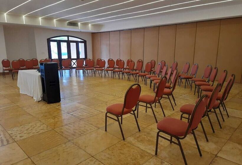 בית מלון כפרי Sun City Rota Das Emoções