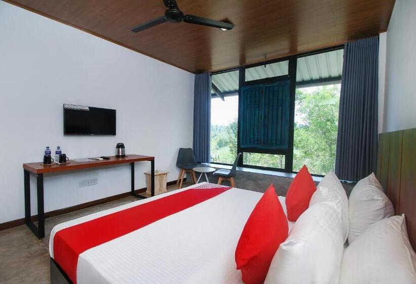 Отель The Domain