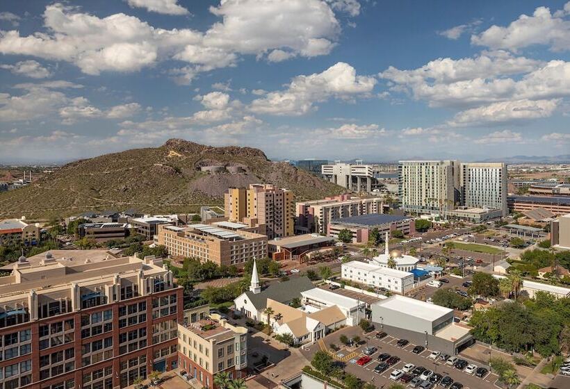 هتل The Westin Tempe