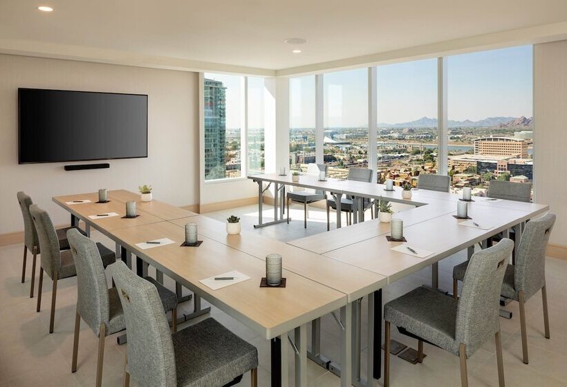 هتل The Westin Tempe