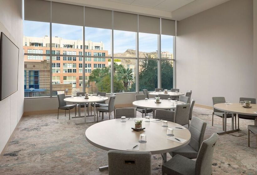 هتل The Westin Tempe