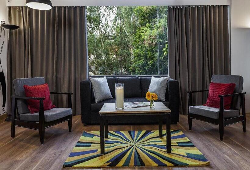 ホテル Super Townhouse Mumfordganj High Court Prayagraj