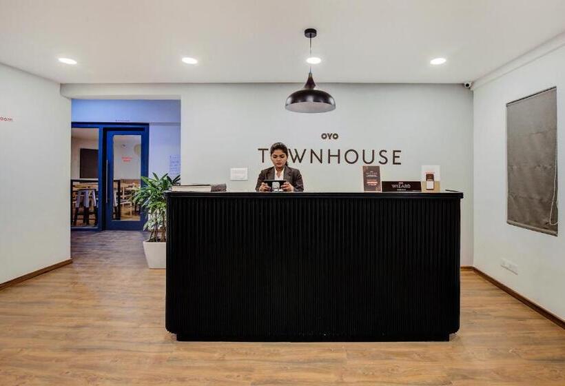 ホテル Super Townhouse Mumfordganj High Court Prayagraj