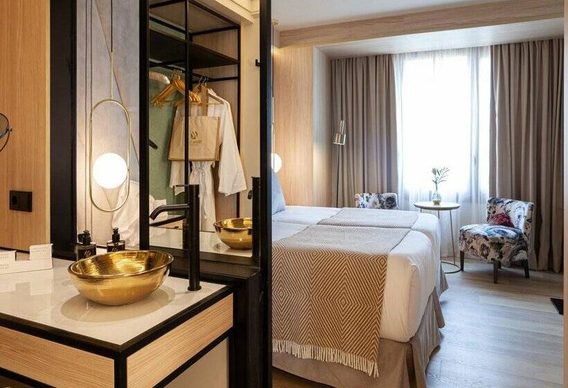 هتل Nivia Born Boutique