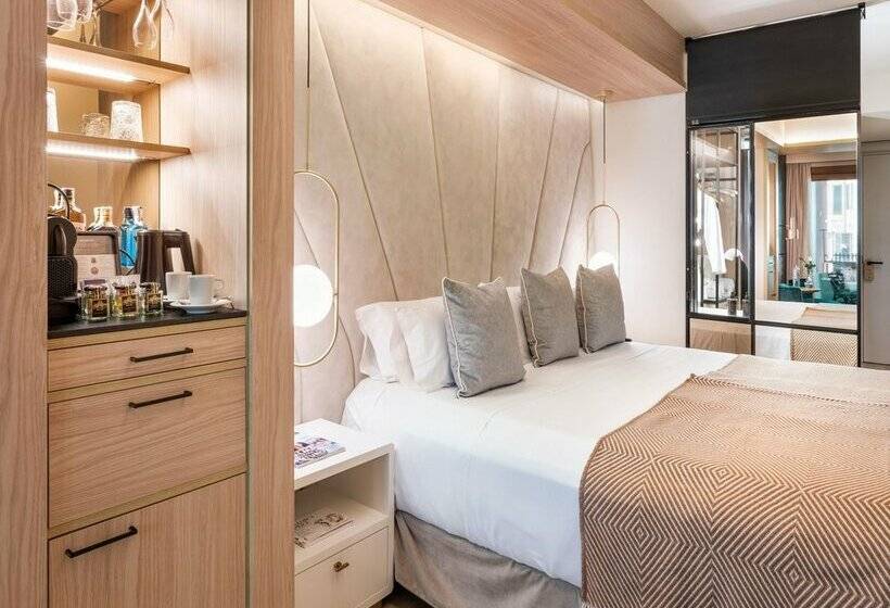 هتل Nivia Born Boutique