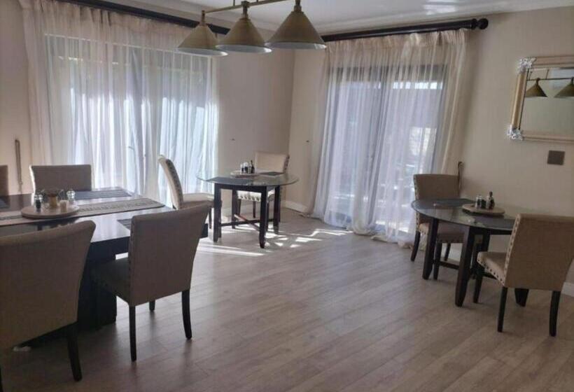 بنسيون Ashwood The Ridge Boutique