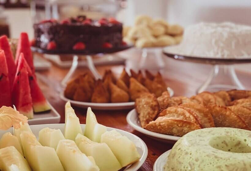 פנסיון Della Paz Pousada