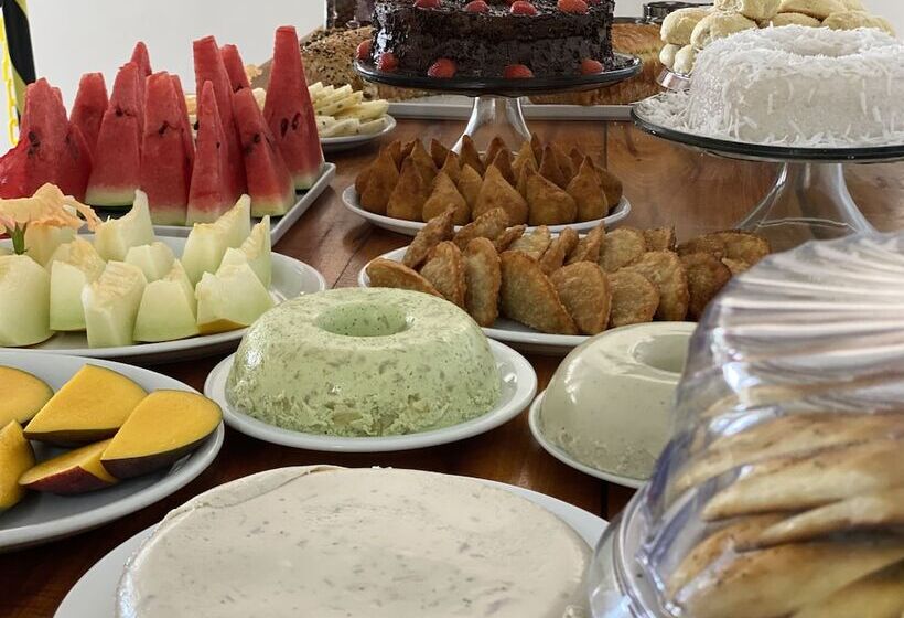 פנסיון Della Paz Pousada