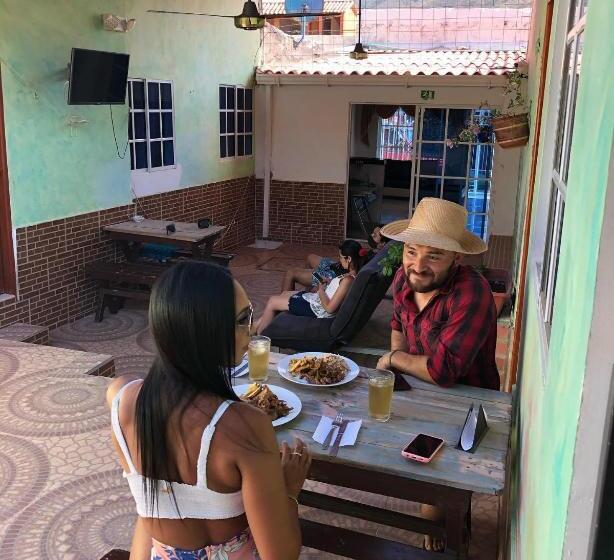 پانسیون Hostal Buena Vida