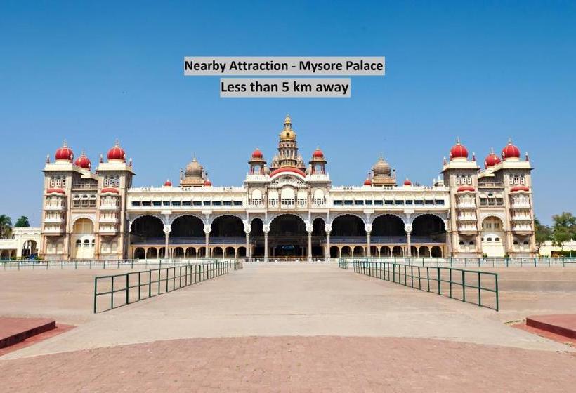 פנסיון Oyo 77074 Home Gs Comforts