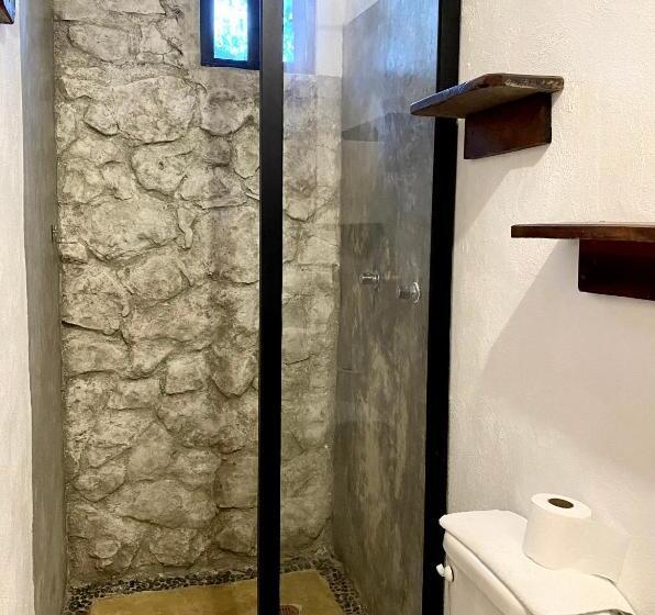 پانسیون Xcabal Hotel Boutique