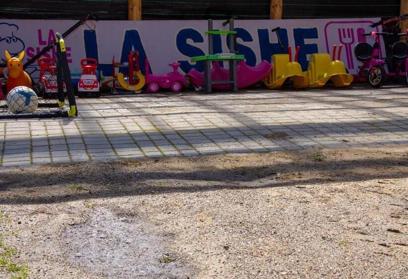 Pensiunea La Sishe Valea Putnei