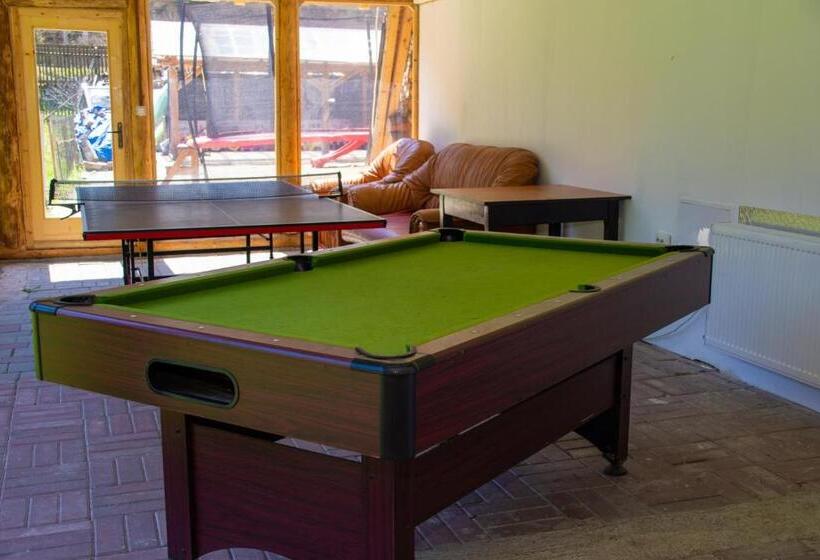 Pensiunea La Sishe Valea Putnei