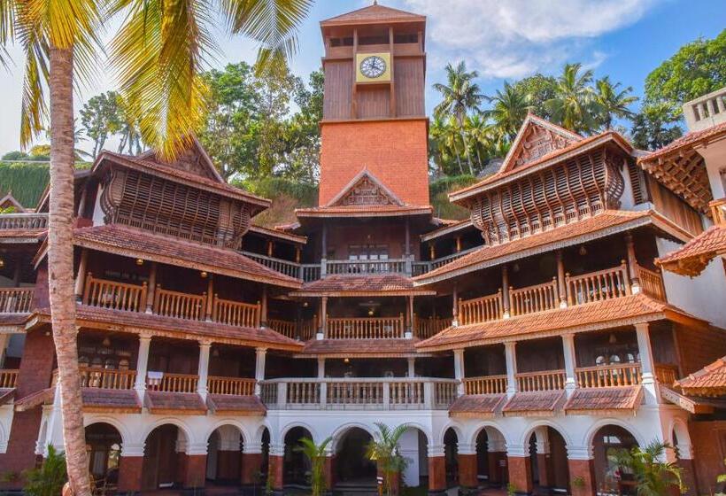 منتجع Ayursoma Ayurveda Royal Retreat